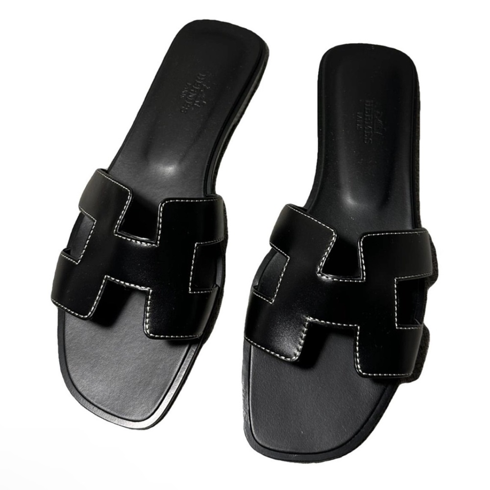 Black Hermes Oran Sandals